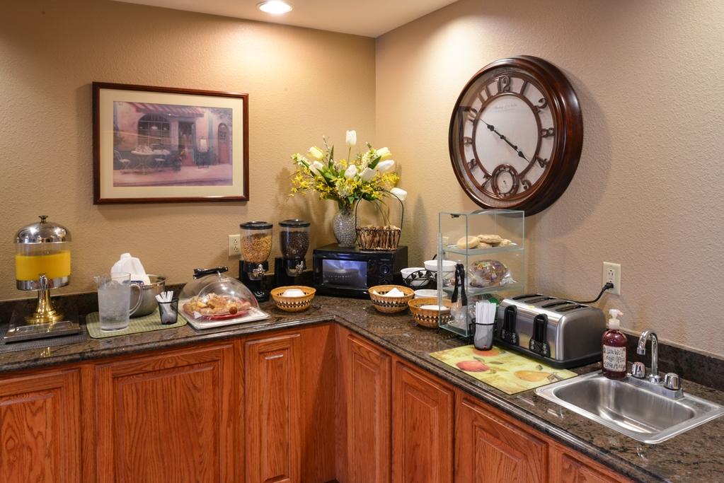 Country Hearth Inn & Suites Edwardsville Bekvämligheter bild