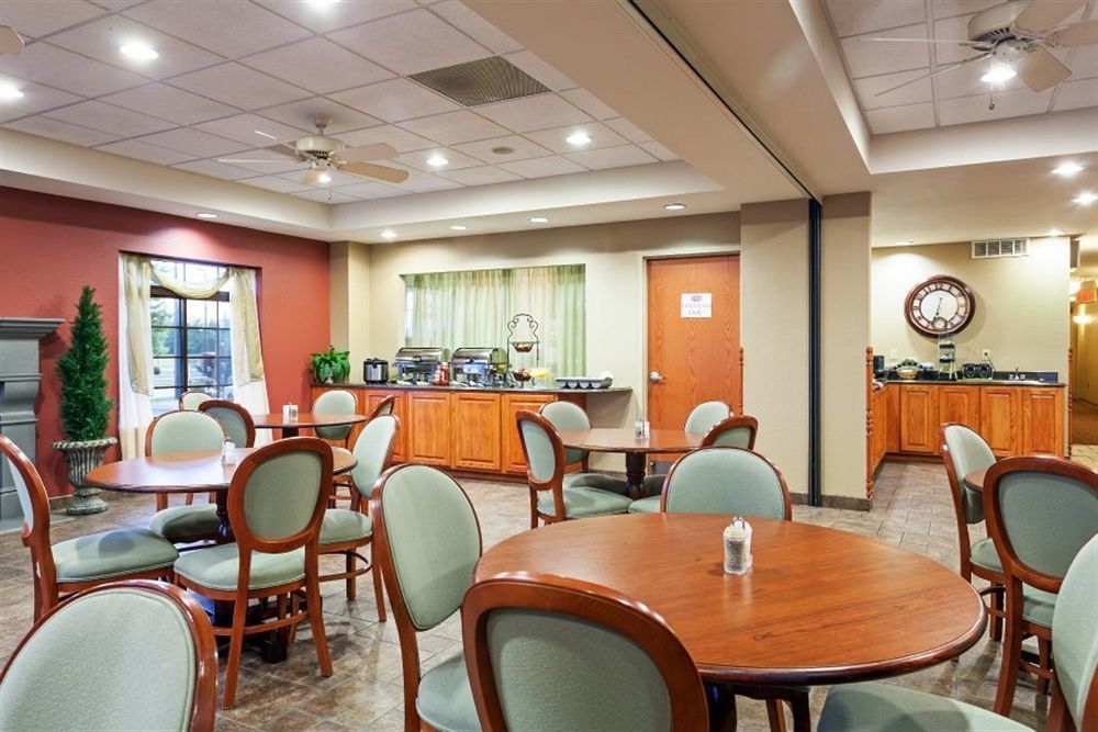 Country Hearth Inn & Suites Edwardsville Exteriör bild