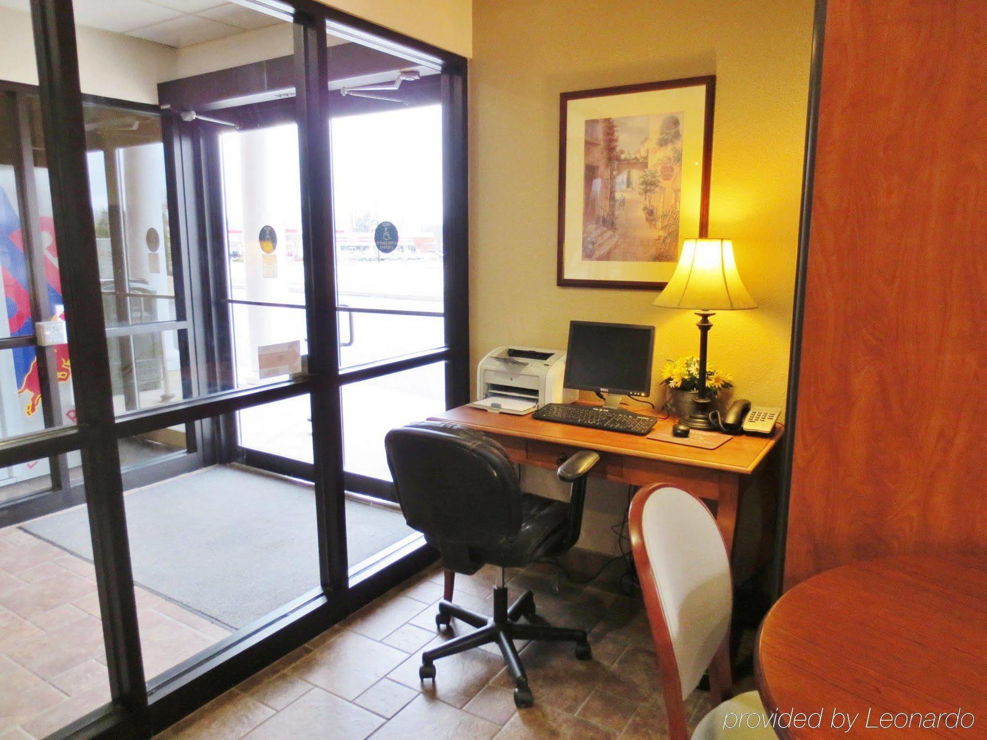 Country Hearth Inn & Suites Edwardsville Exteriör bild