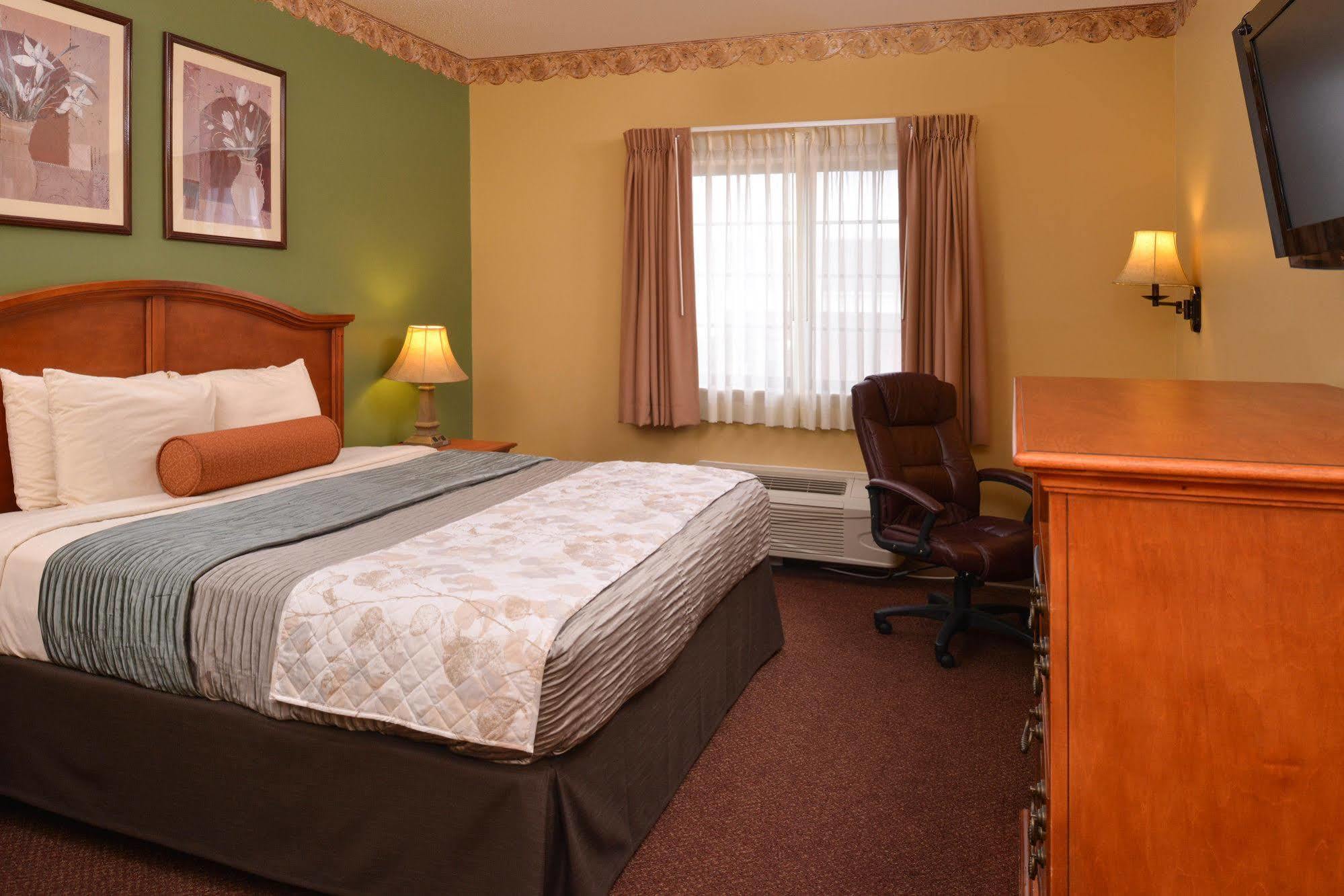 Country Hearth Inn & Suites Edwardsville Exteriör bild