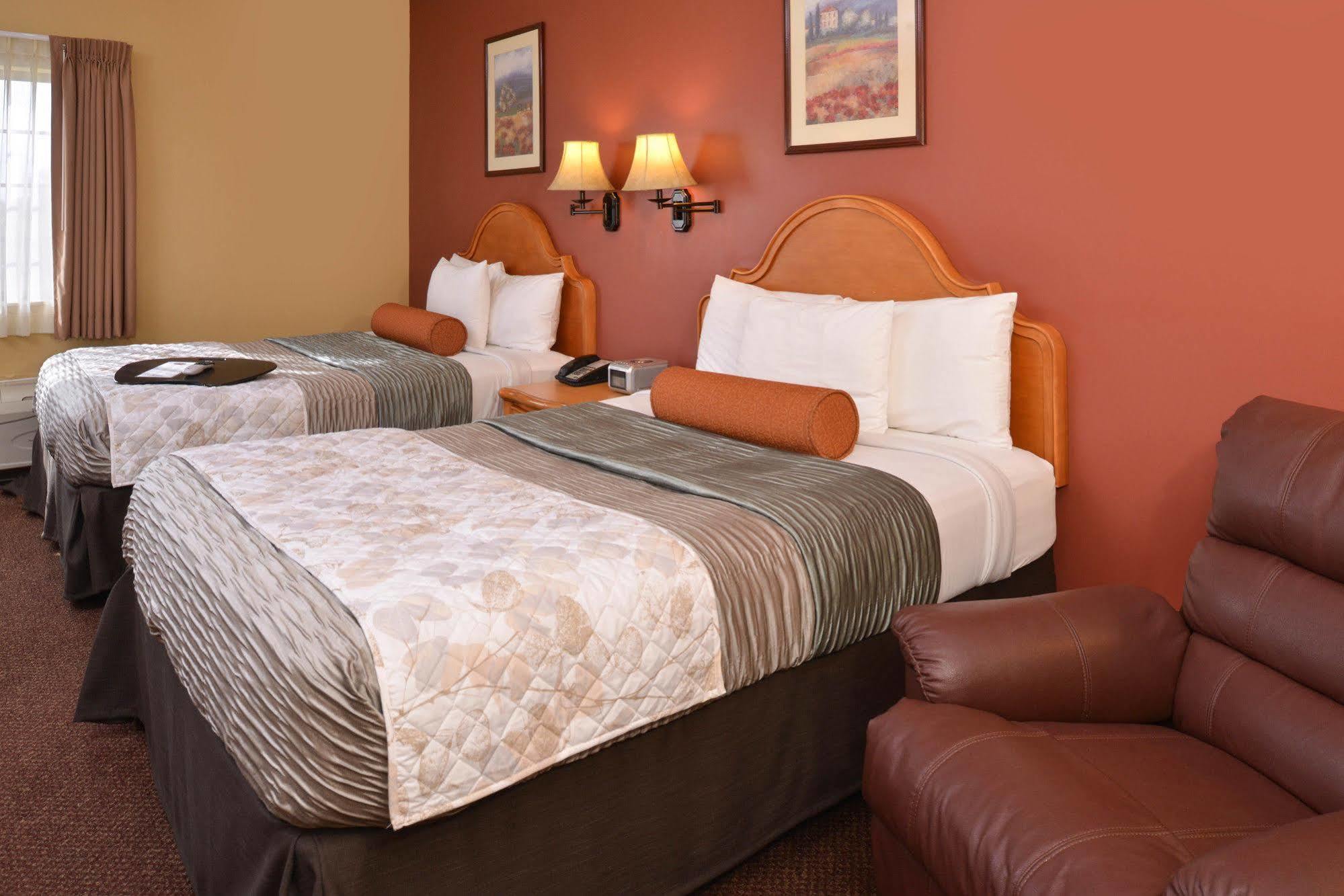 Country Hearth Inn & Suites Edwardsville Exteriör bild